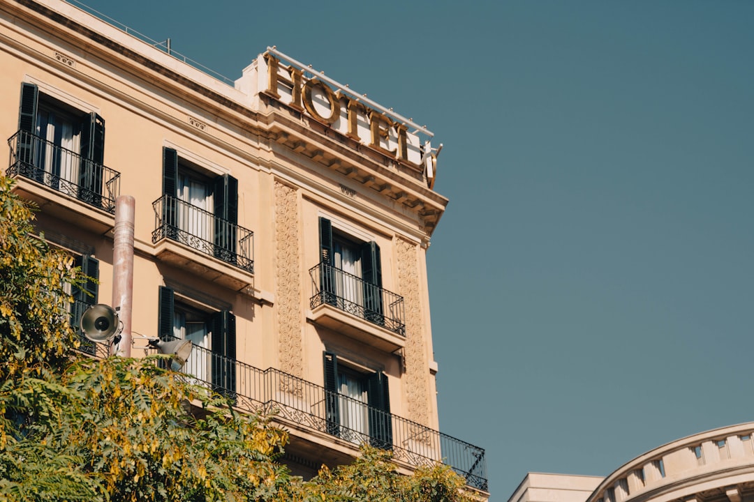 Vuelo + Hotel — BRITO GLOBAL TRAVEL